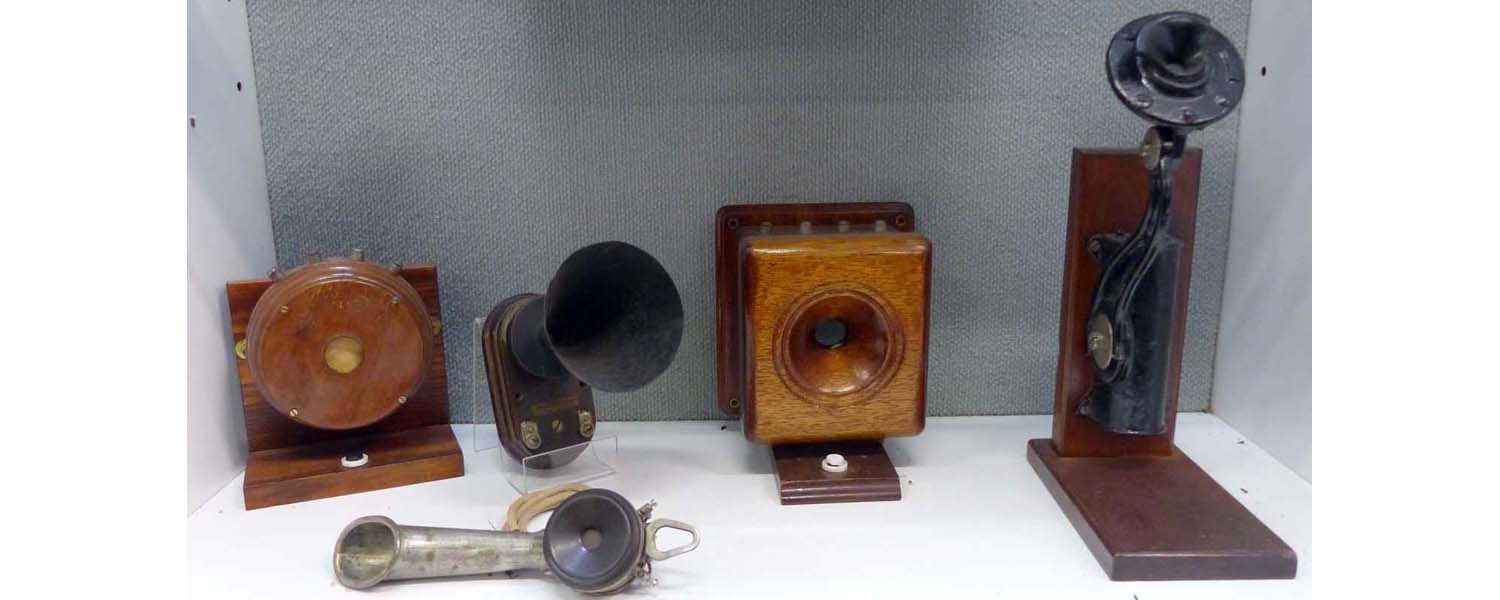 Queensland Telecommunications Museum-telephones_04.jpg